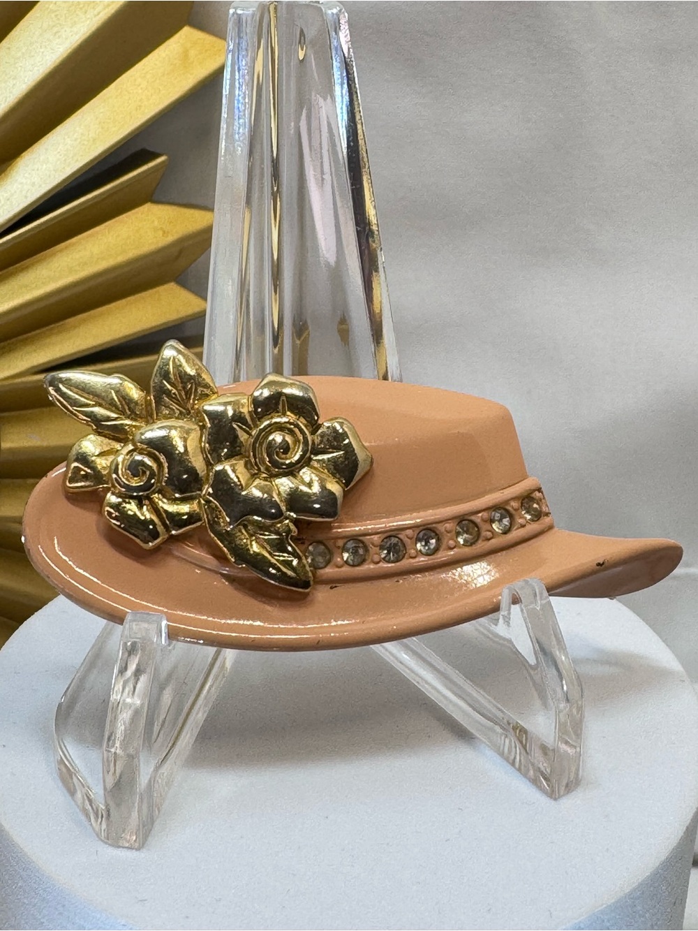 Gold Floral Accent Peach Hat Brooch - Vintage Tona
